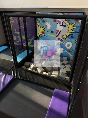 Sünger Havuzlu Tırmanma Duvarı